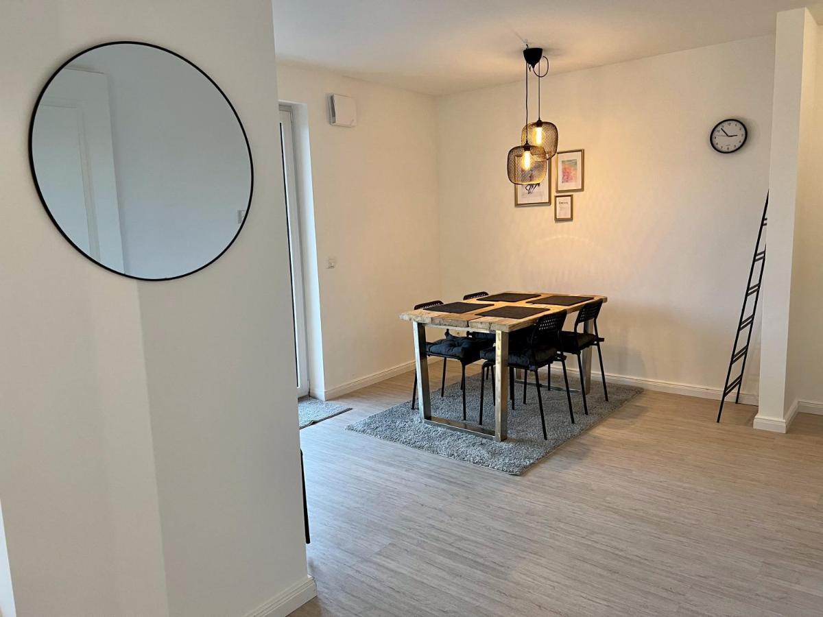 Gemuetliche Apartments Direkt An Der Grenze Von Hamburg Norderstedt Esterno foto