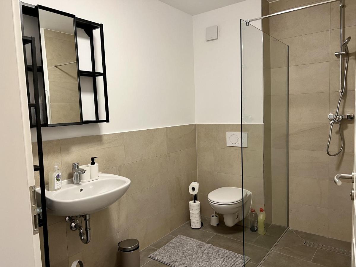 Gemuetliche Apartments Direkt An Der Grenze Von Hamburg Norderstedt Esterno foto