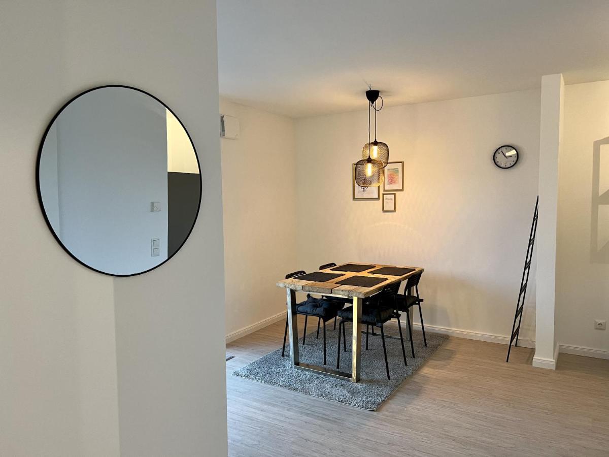 Gemuetliche Apartments Direkt An Der Grenze Von Hamburg Norderstedt Esterno foto